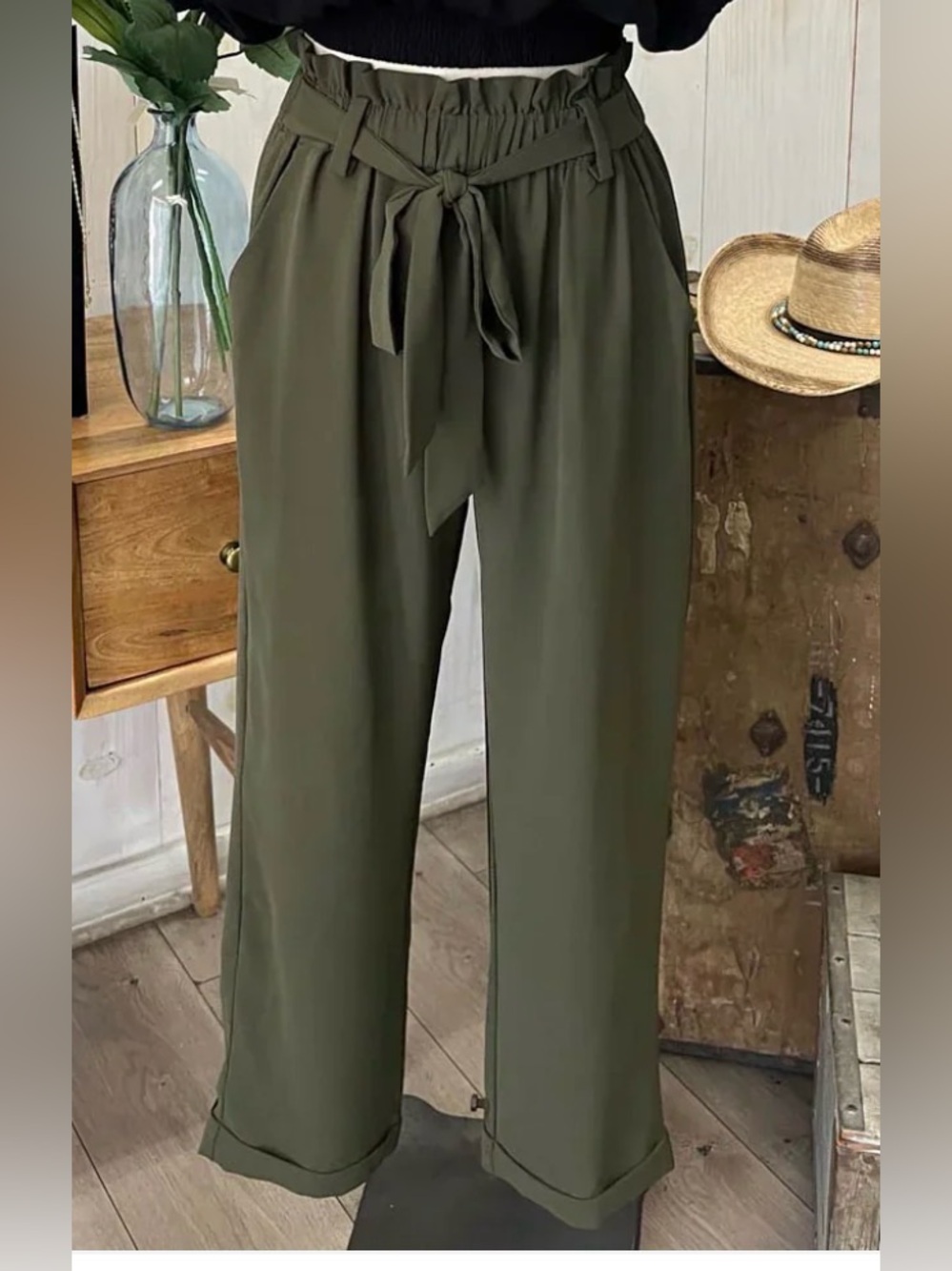 Women's Paper bag TieWaist Cropped Pants - Olive